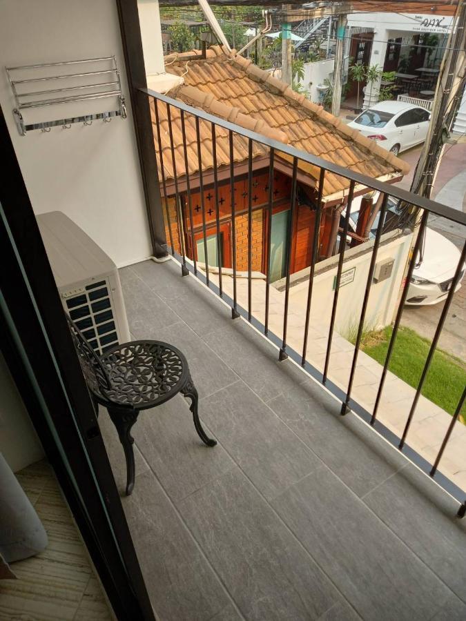Valentier Cafe And Hotel Чиангмай Екстериор снимка